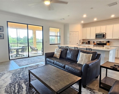 10825 Tarflower Drive - Photo Thumbnail 11