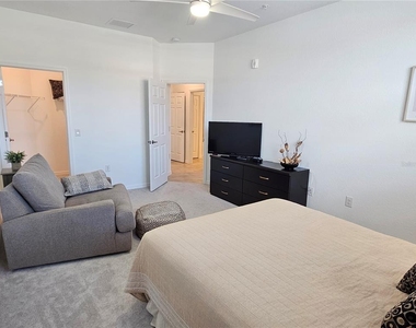 10825 Tarflower Drive - Photo Thumbnail 38