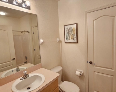904 Casa Del Lago Way - Photo Thumbnail 33