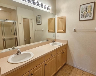 904 Casa Del Lago Way - Photo Thumbnail 27