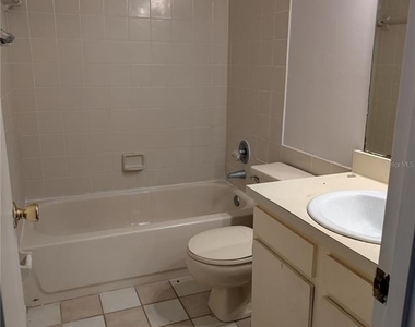 4342 Sw 20th Lane - Photo Thumbnail 6
