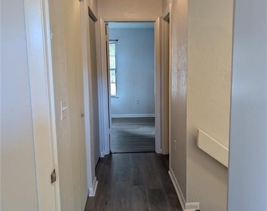 4342 Sw 20th Lane - Photo Thumbnail 9