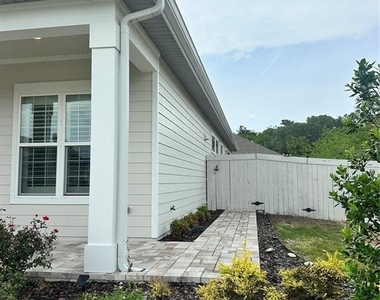 12316 Sw 5th Avenue - Photo Thumbnail 2