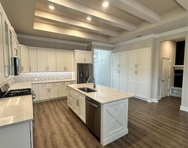 12316 Sw 5th Avenue - Photo Thumbnail 8