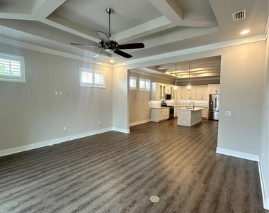 12316 Sw 5th Avenue - Photo Thumbnail 9