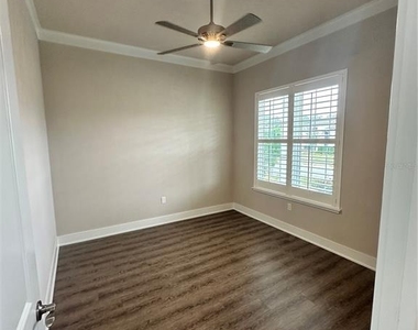 12316 Sw 5th Avenue - Photo Thumbnail 11