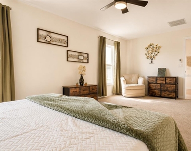 18 Bishop Lane - Photo Thumbnail 13