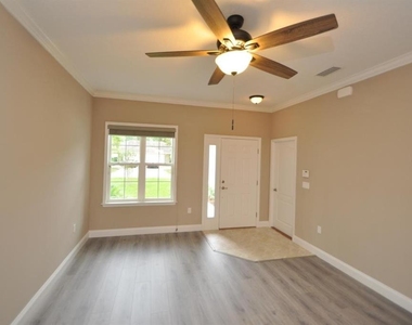 11 Ullynn Place - Photo Thumbnail 1