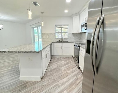 1081 Humboldt Street - Photo Thumbnail 12
