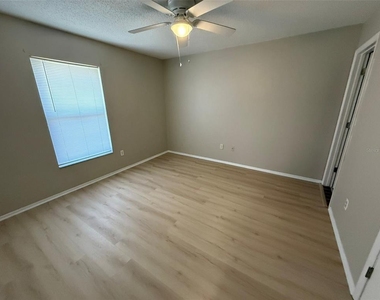 11081 Pendleton Avenue - Photo Thumbnail 5