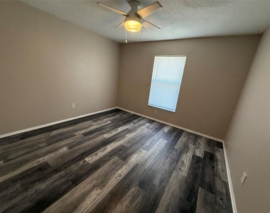 11081 Pendleton Avenue - Photo Thumbnail 7
