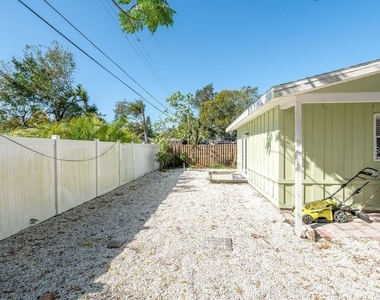 2676 Martin Street - Photo Thumbnail 36