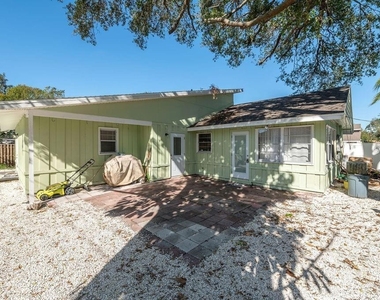2676 Martin Street - Photo Thumbnail 35