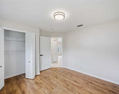2260 Mistleto Lane - Photo Thumbnail 26