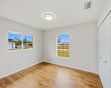 2260 Mistleto Lane - Photo Thumbnail 22