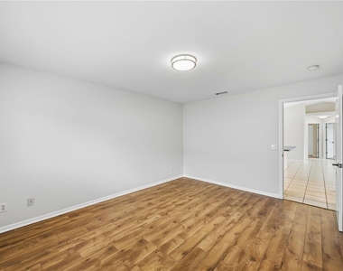 2260 Mistleto Lane - Photo Thumbnail 15
