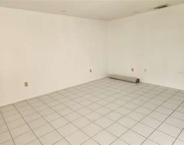 749 N Jefferson Avenue - Photo Thumbnail 2