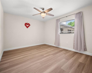 5400 34th Street W - Photo Thumbnail 17