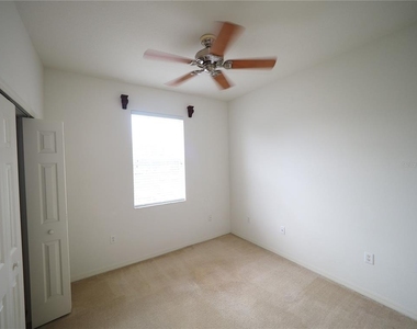 3617 Parkridge Circle - Photo Thumbnail 8