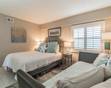 13650 Gulf Boulevard - Photo Thumbnail 21