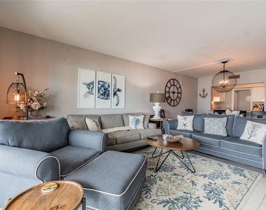 13650 Gulf Boulevard - Photo Thumbnail 3