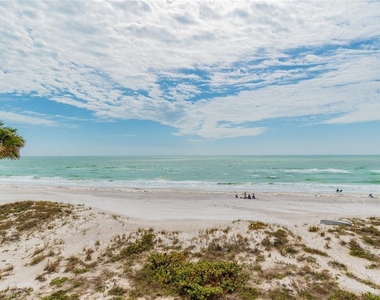 13650 Gulf Boulevard - Photo Thumbnail 30