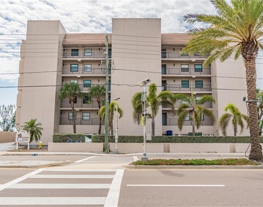 13650 Gulf Boulevard - Photo Thumbnail 37