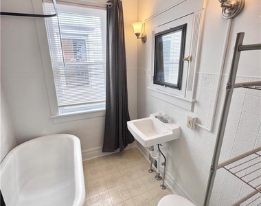 522 N 18th Street - Photo Thumbnail 9