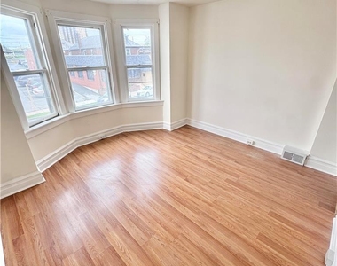 522 N 18th Street - Photo Thumbnail 6