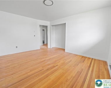 1471 2nd Street - Photo Thumbnail 8