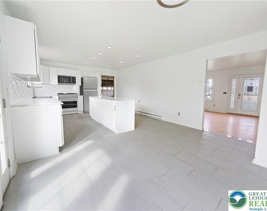 1471 2nd Street - Photo Thumbnail 15
