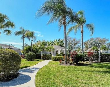 4640 Tower Hill Lane - Photo Thumbnail 12