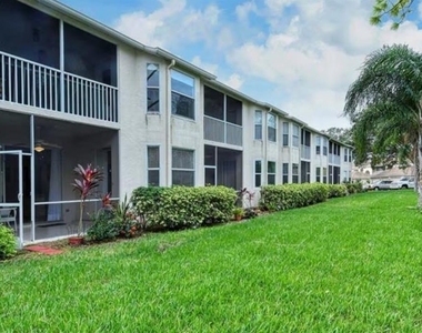 4640 Tower Hill Lane - Photo Thumbnail 10