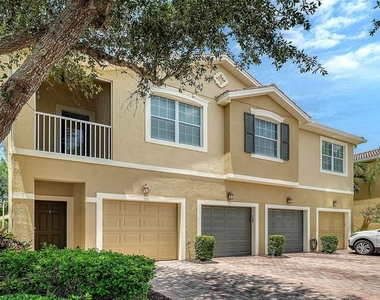 7843 Moonstone Drive - Photo Thumbnail 1