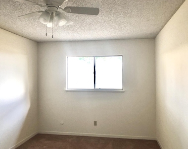 7136 Orizaba Avenue - Photo Thumbnail 4