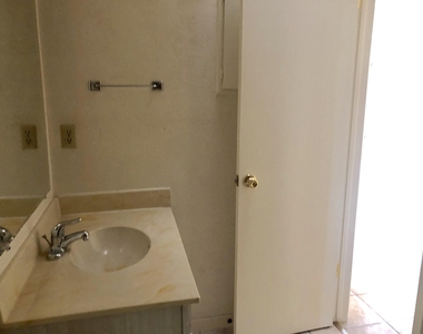 7136 Orizaba Avenue - Photo Thumbnail 11