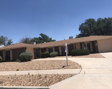 7136 Orizaba Avenue - Photo Thumbnail 32
