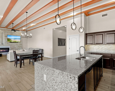 12321 Desert Dove Avenue - Photo Thumbnail 11