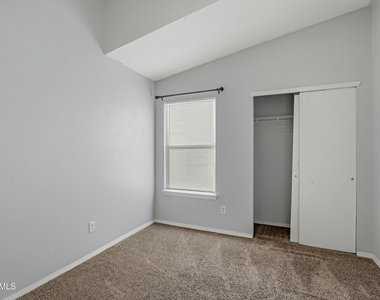12483 Tierra Dulce Drive - Photo Thumbnail 7