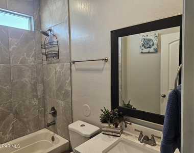 129 Esther Trail - Photo Thumbnail 4