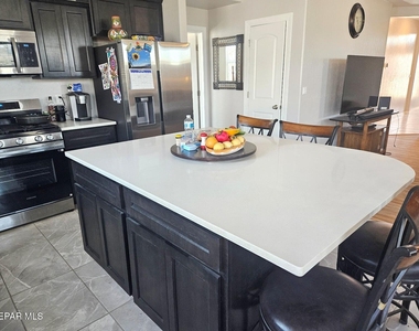 129 Esther Trail - Photo Thumbnail 14