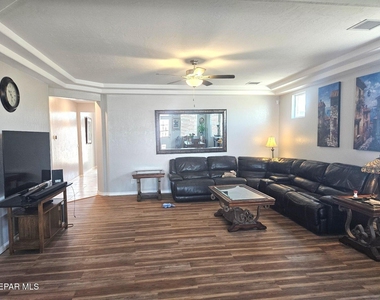 129 Esther Trail - Photo Thumbnail 9