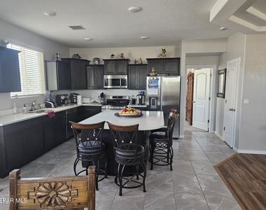 129 Esther Trail - Photo Thumbnail 12