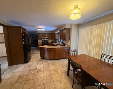 522 Springfield Road - Photo Thumbnail 2