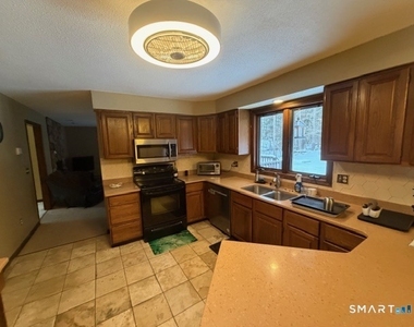 522 Springfield Road - Photo Thumbnail 3