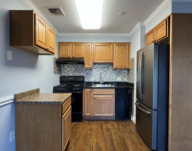 791 Main Street - Photo Thumbnail 4