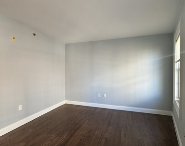 791 Main Street - Photo Thumbnail 10