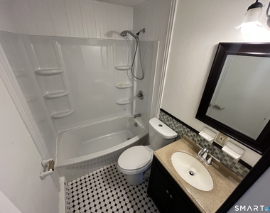 322 Emmett Street - Photo Thumbnail 4