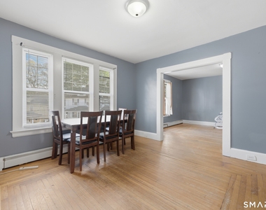 2 Oakland Avenue - Photo Thumbnail 6