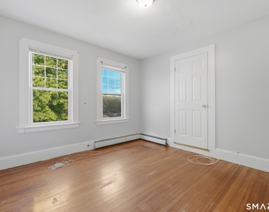 2 Oakland Avenue - Photo Thumbnail 17